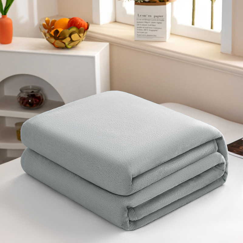 Factory wholesale solid color flannel gift blanket cross-border velvet blanket coral velvet warm bed sheet nap blanket