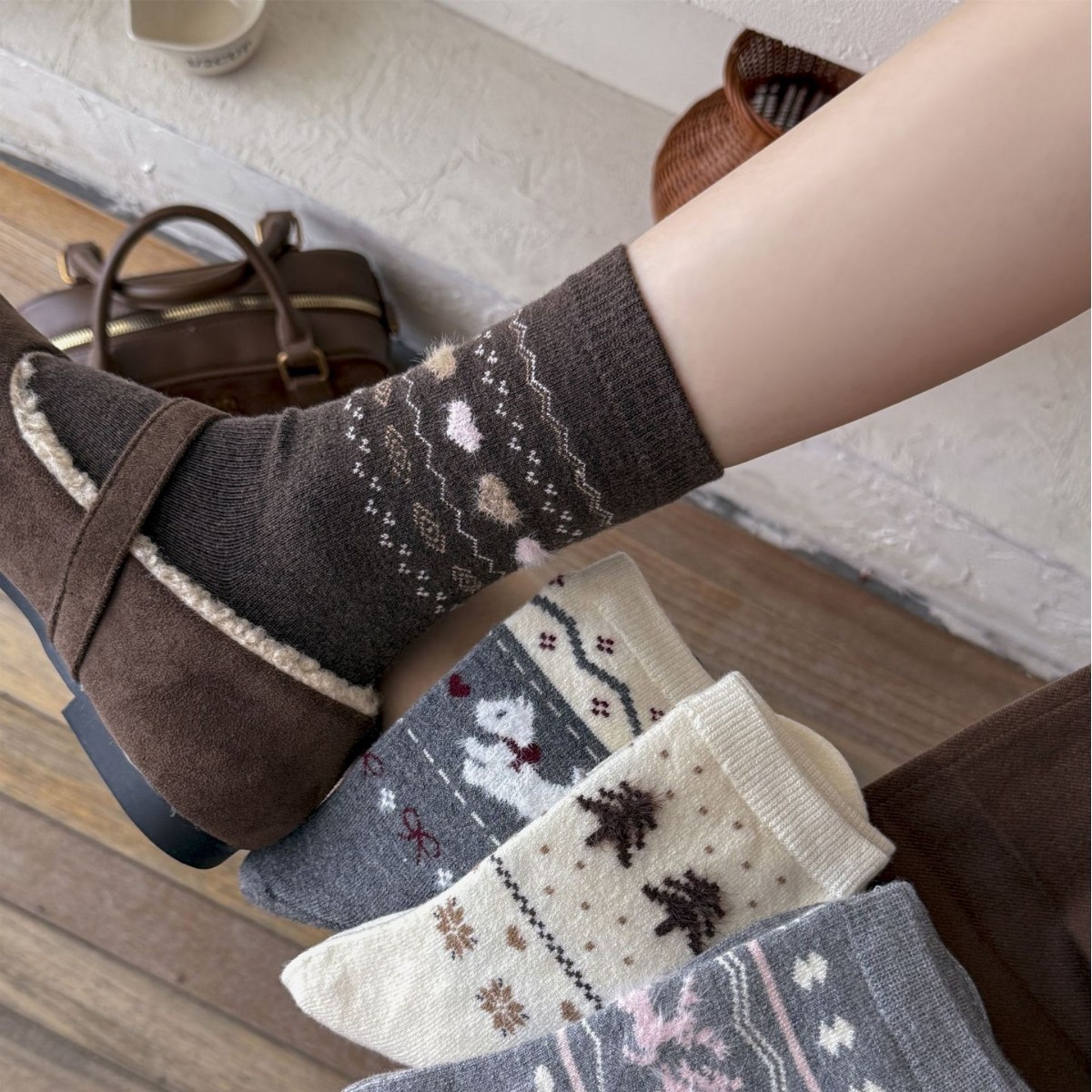 Утолщенные теплые носки в стиле Fair Isle для женщин, ретро носки с сердечком и щенком, носки средней длины для студентов