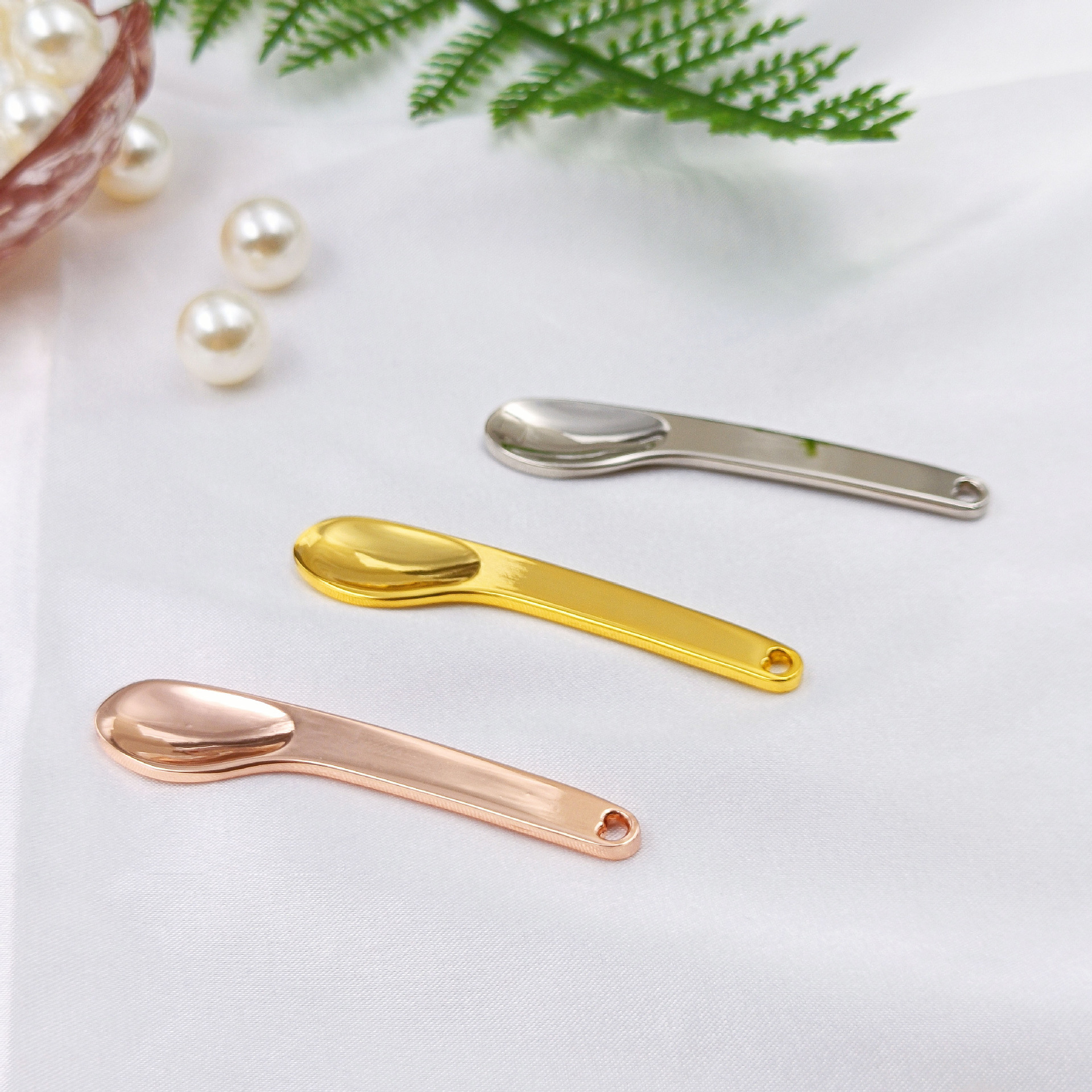 Eye Cream Digging Spoon Zinc Alloy Printable logo Mini Small Cosmetic Spoon Metal Eye Cream Stick Face Cream Spoon