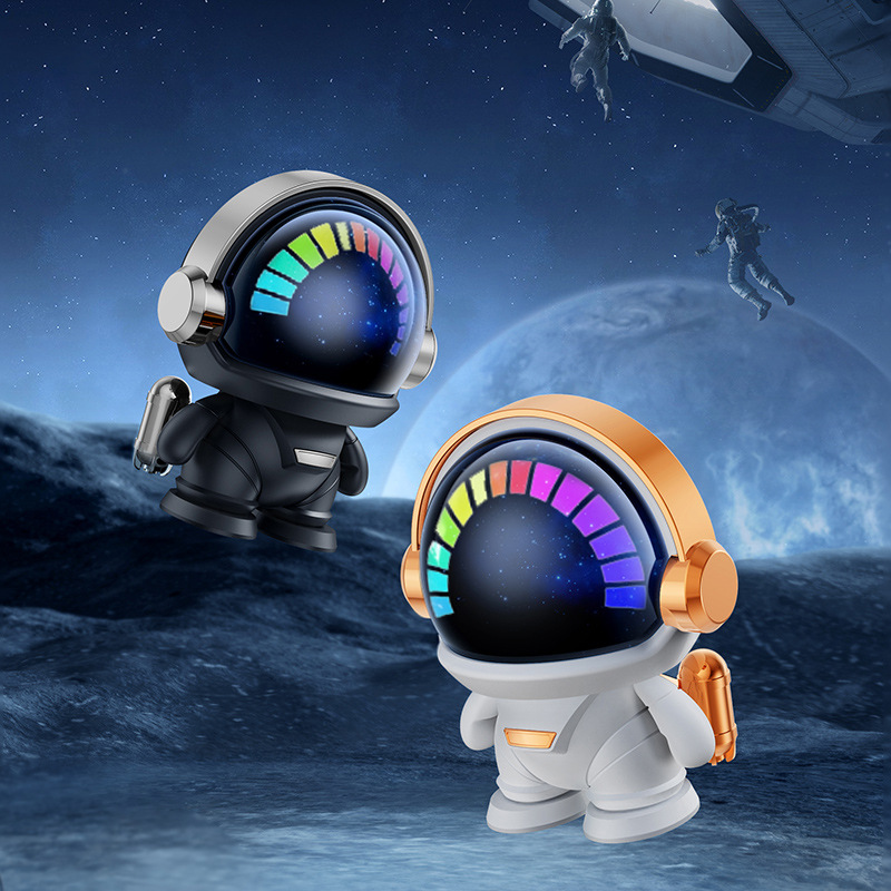 Spaceman astronaut wireless Bluetooth speaker portable mini desktop creative audio outdoor subwoofer gift