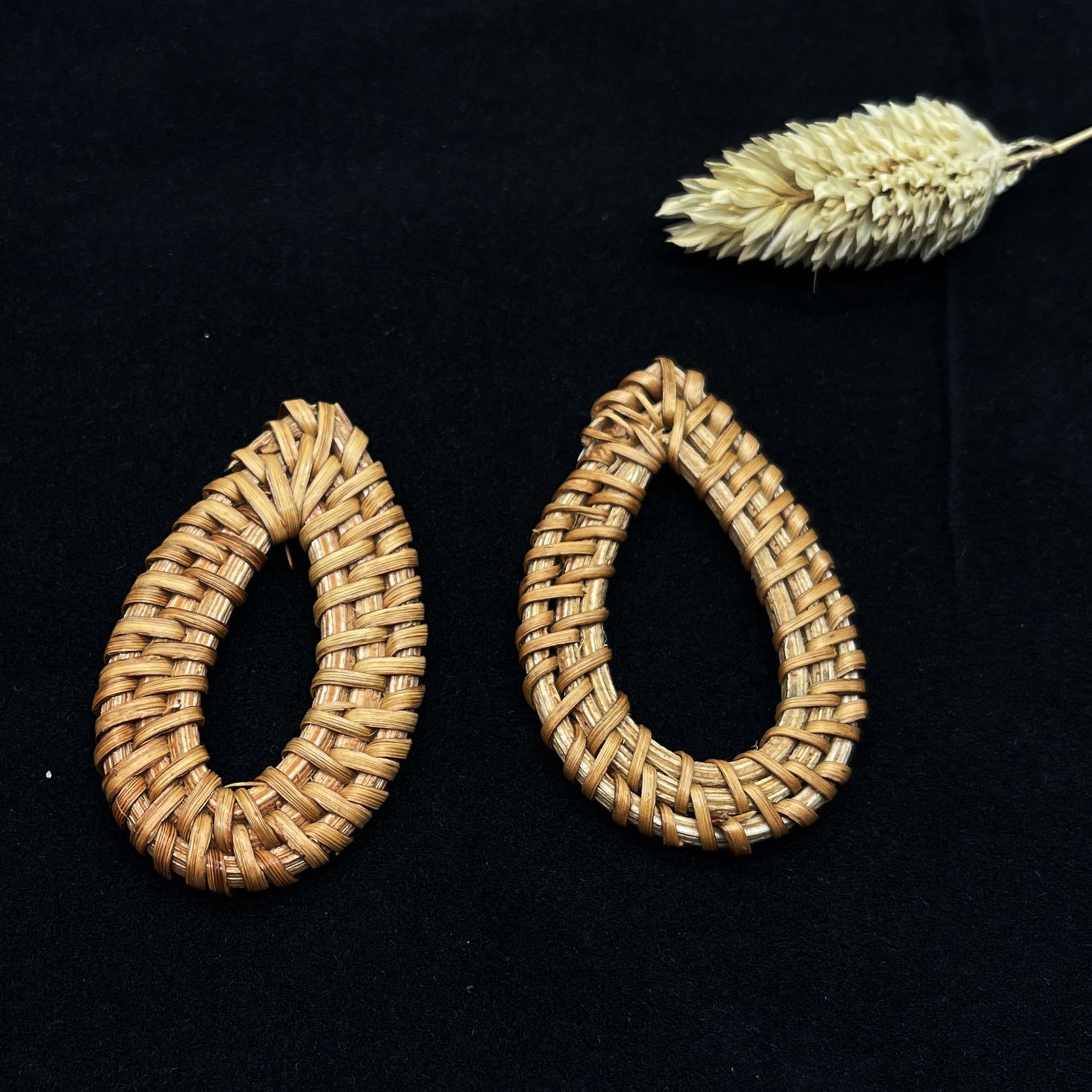 Rattan Bamboo Crafts Accessories Ready-Made Rattan Water Drop Pendant Natural Rattan Woven Water Drop Pendant