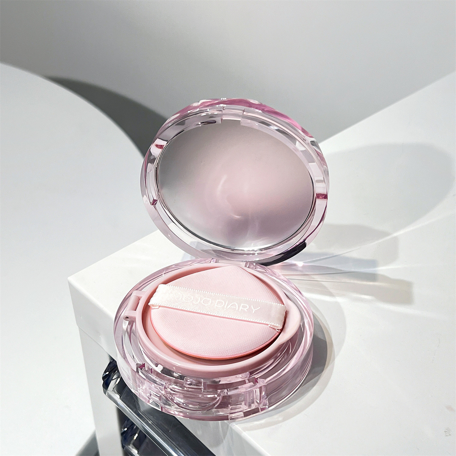 Long-term diary concealer air cushion makeup concealer not stuck powder delicate moisturizing transparent clothing waterproof sweat-proof foundation cream