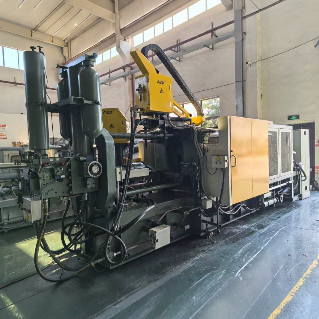 Transfer of Second-hand Middle Ages Lijin Yizhi Mi Haitian Toshiba Toyo Imported Cold Aluminum Die Casting Machine Cold Chamber