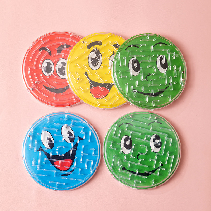 Children's walking beads maze small toys mini handheld ball game stall supply wholesale kindergarten prizes gifts