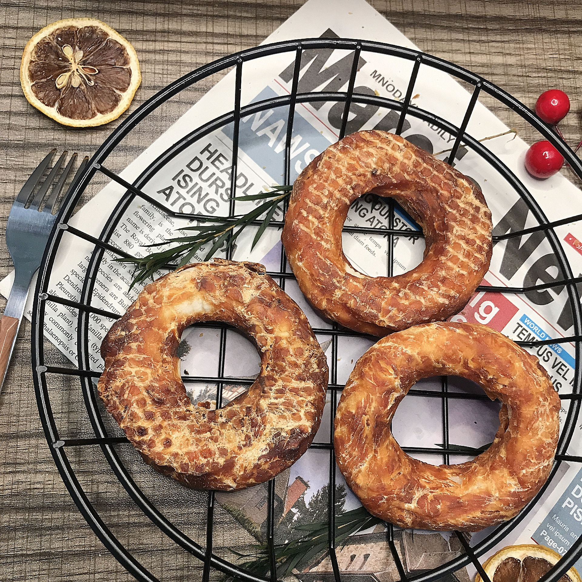 Factory Wholesale Dog Molar Stick Chicken Cowhide Donut Small and Medium-Sized Dog Golden Retriever Corgi Teddy Bite-Resistant Teeth Cleaning