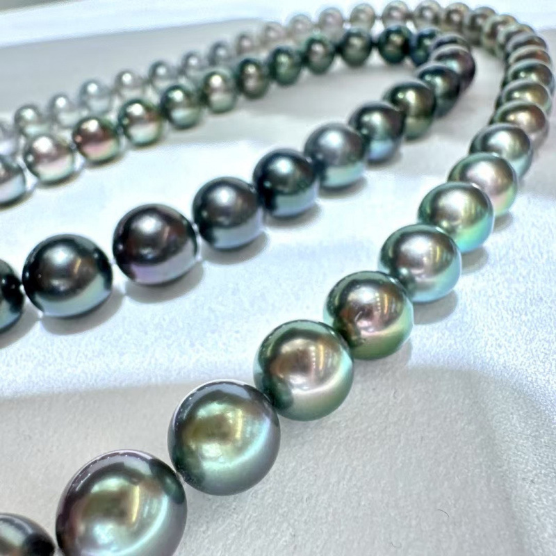 Tahitian Gradient 8.3-11.4mm Total Length 87cm Platinum Gray-Peacock Green Silky Gradient