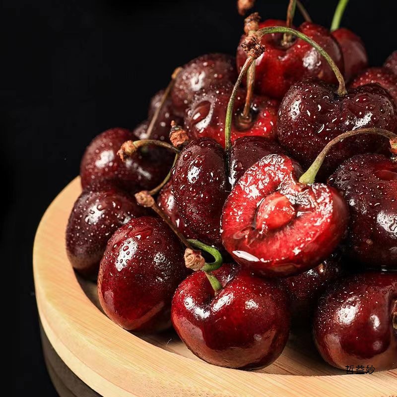 Chilean Seasonal Fresh Fruit Large Cherry Pounds in Stock for Pregnant Women Black Pearl Whole Box Wholesale Gift Box