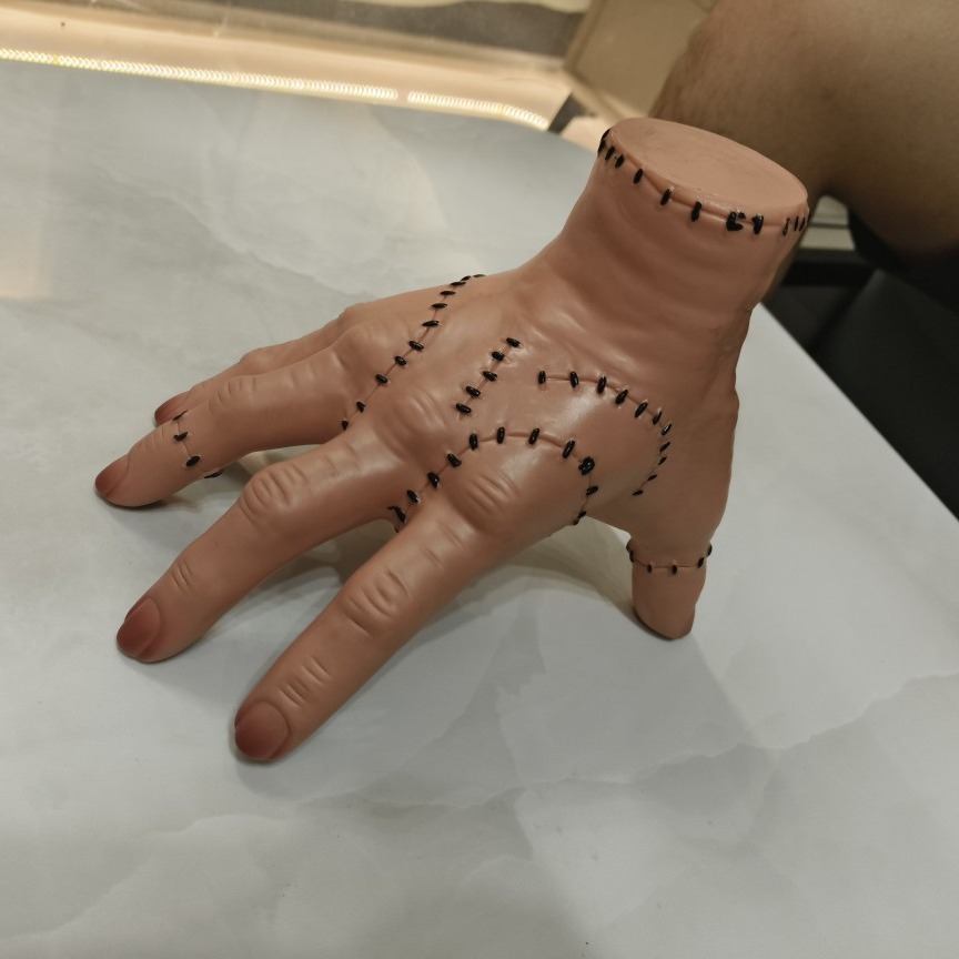 Addams American Tv Series Wednesday Enamel Palm Wednesday Thing Broken Palm Ornaments Dress up Props