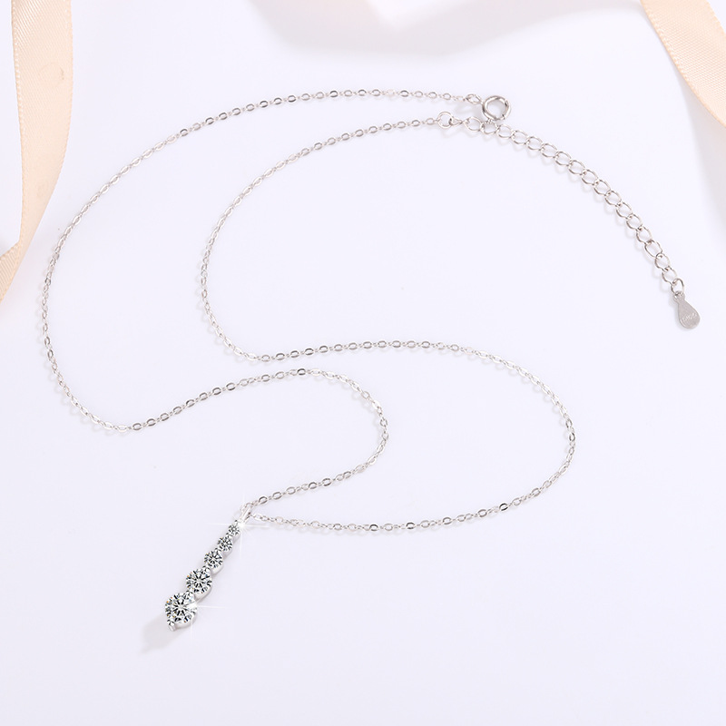 S925 Sterling Silver Ringed Diamond Simple Necklace Women's Korean Style Simple Elegant Small Fresh Mosane Diamond Clavicle Chain Cross-border