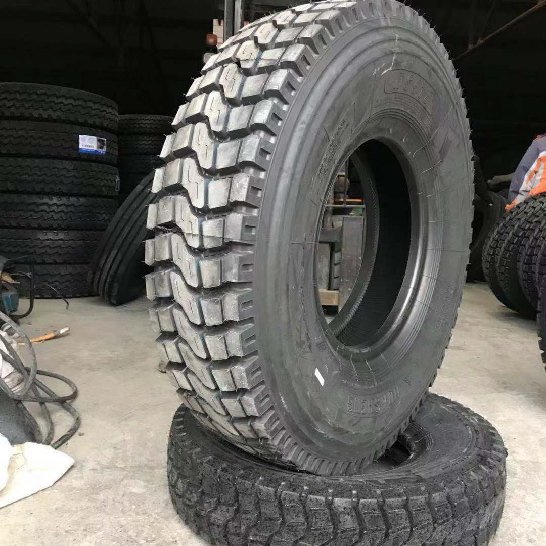 Фабрика Huasheng Kangpeisen 12.00R20 11.00R20 10.00R20 Hs918 средняя цветочная стальная шина