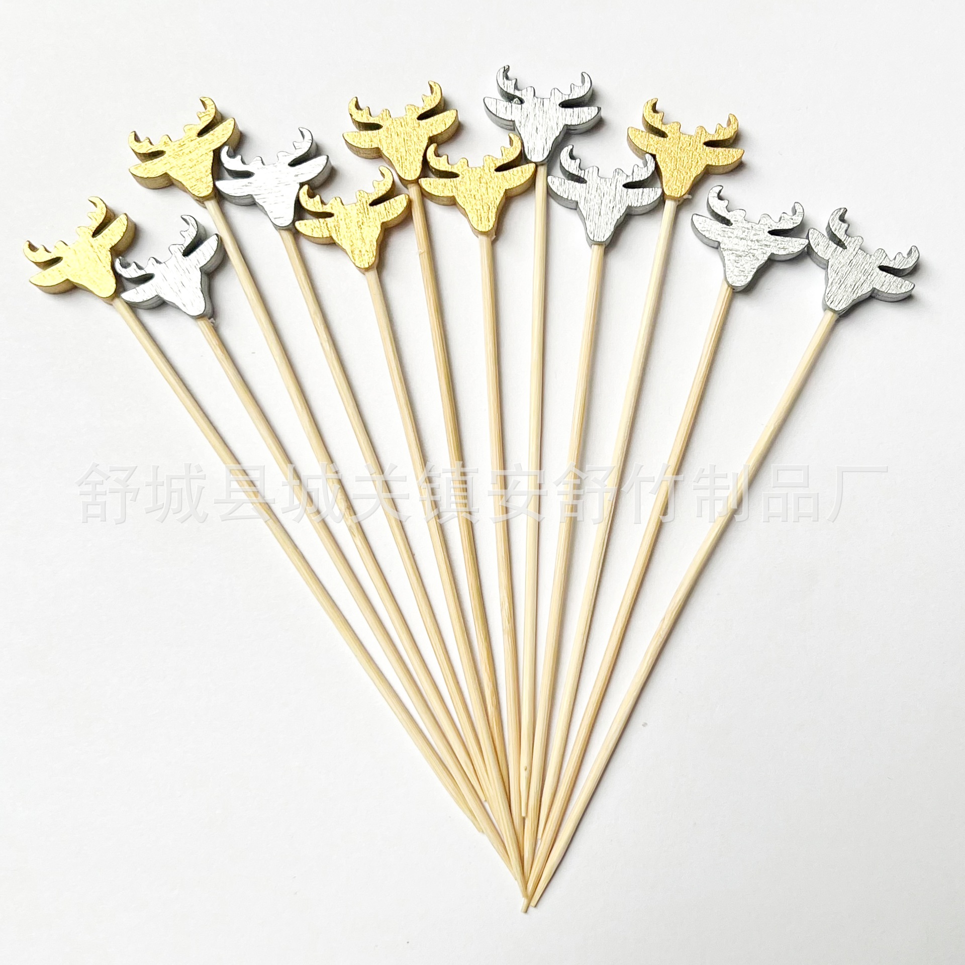 100 pcs/pack Santa Claus Christmas tree snowflake elk fruit stick bamboo stick fruit string Christmas holiday fruit stick