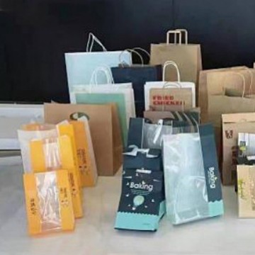 Four-Color Economical Satellite Flexographic Printing Machine Disposable Paper Cup and Bowl Printing Machine Napkin Breathable Film Equipment