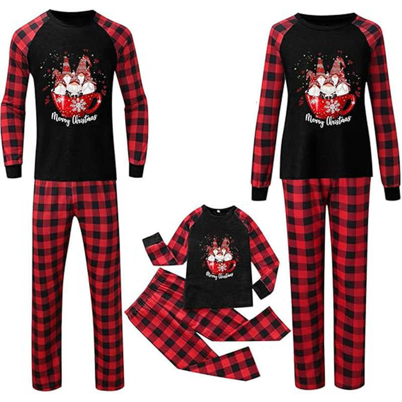 Christmas Pajamas Printed in European and American Style, New Family Matching Outfits, Cozy Home Family Sets, Loungewear Sets for Cross-Border Sales