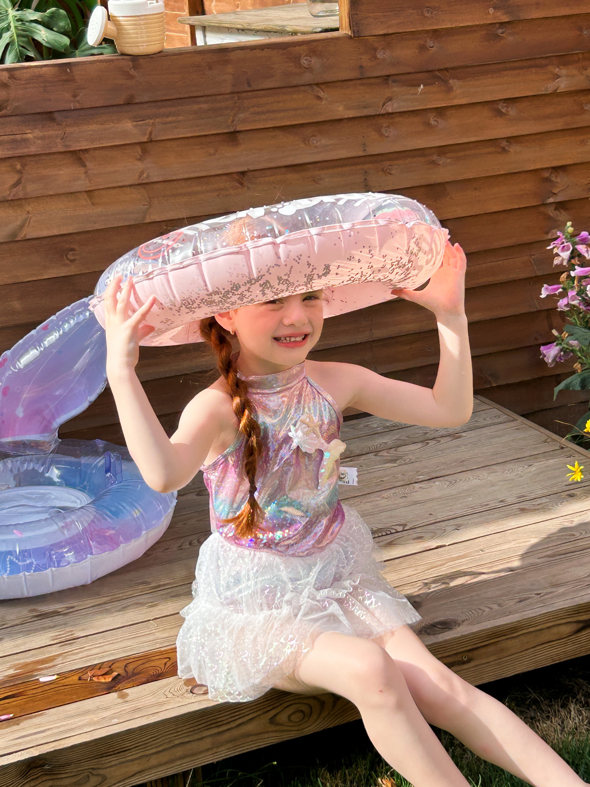 Новый купальник для девочек 2025 летний стиль с мерцающим дизайном