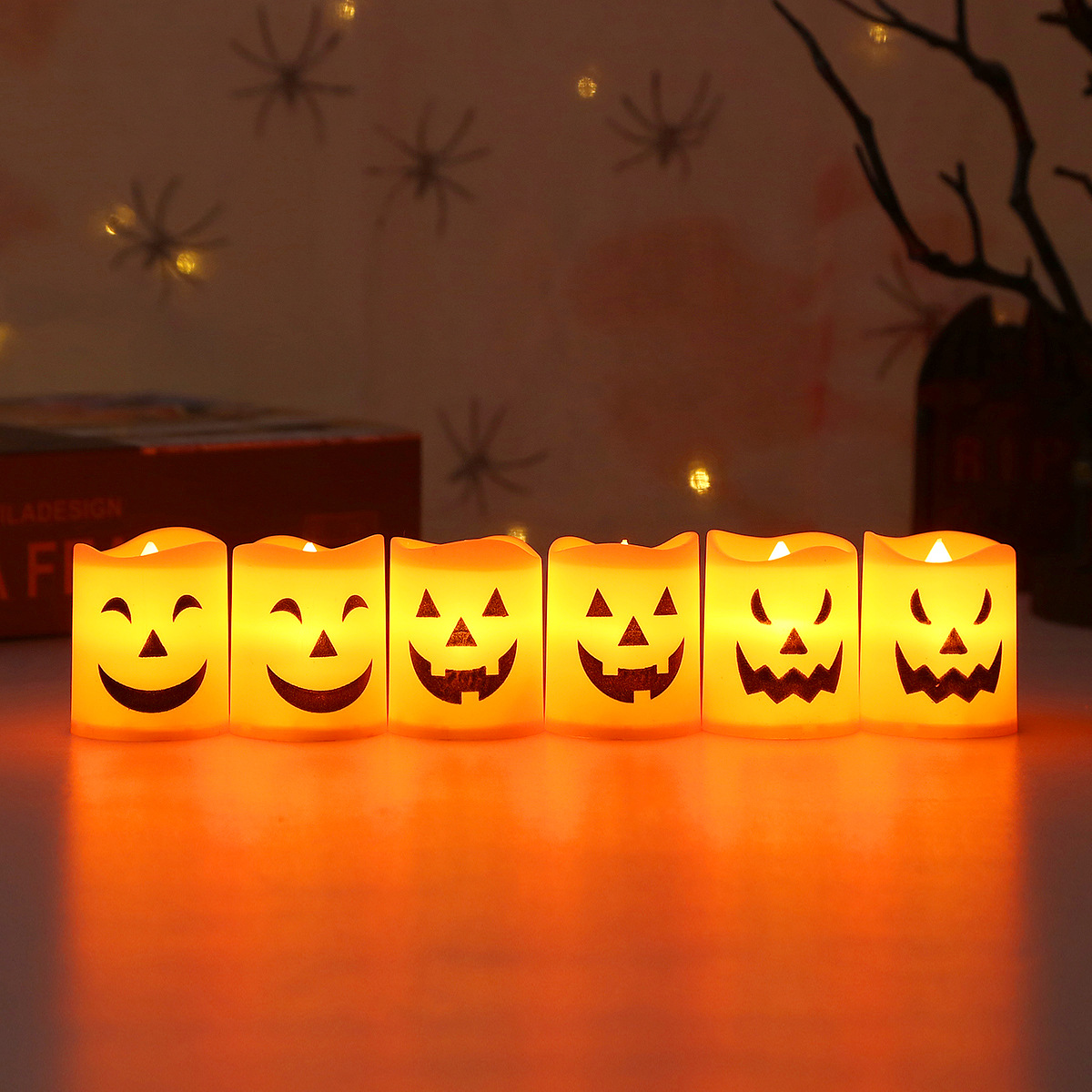 Cross-border Halloween electronic candle lamp candlestick horror skull ghost festival ghost pumpkin lamp atmosphere decoration