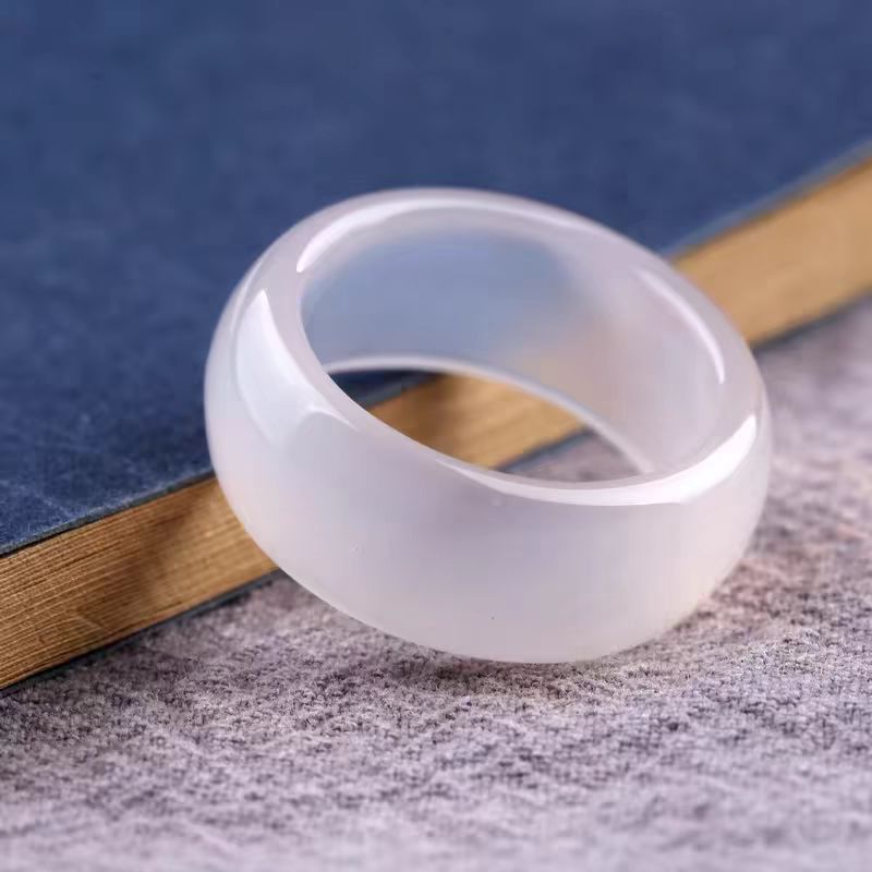 White chalcedony ring hand-held ring special fine ring card 6mm 9mm ring special
