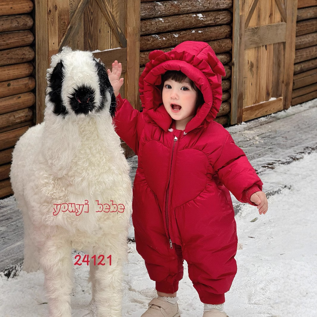 Baby down New Year's Greetings Clothes, Baby Girl's Jumpsuit, Fashionable Princess Festive New Year's Clothing, White Duck down Winter Outing Clothes