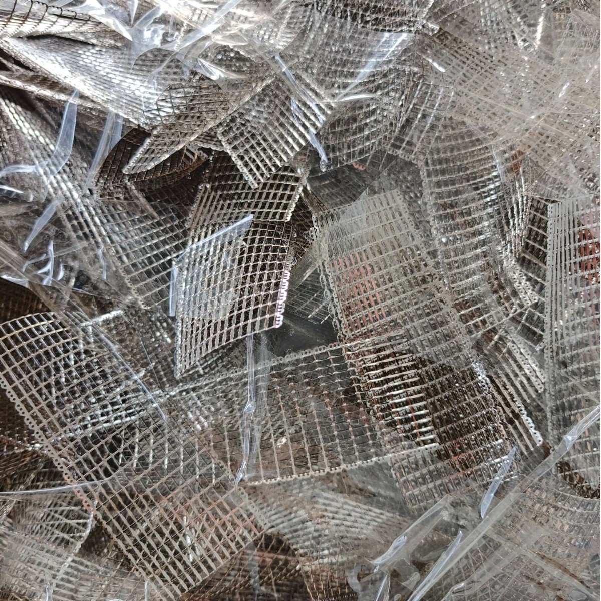 National Gold-Plated Recycling Ruihua Silver-Plated Led Waste Bracket Inventory Lamp Beads Electronic Waste Acquisition Door-To-Door