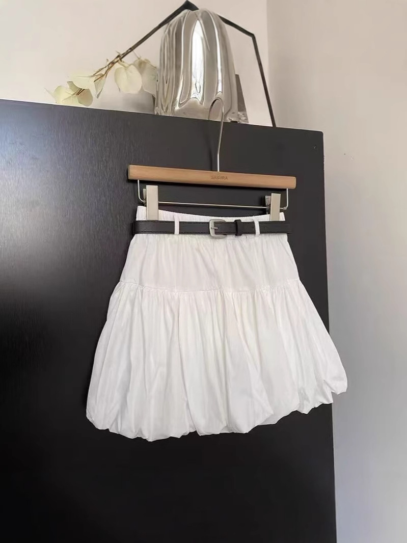 High-Waisted Slimming Anti-Exposure Black Puff Skirt with Belt for Women, 2025 Spring New Korean Versatile A-Line Short Skirt