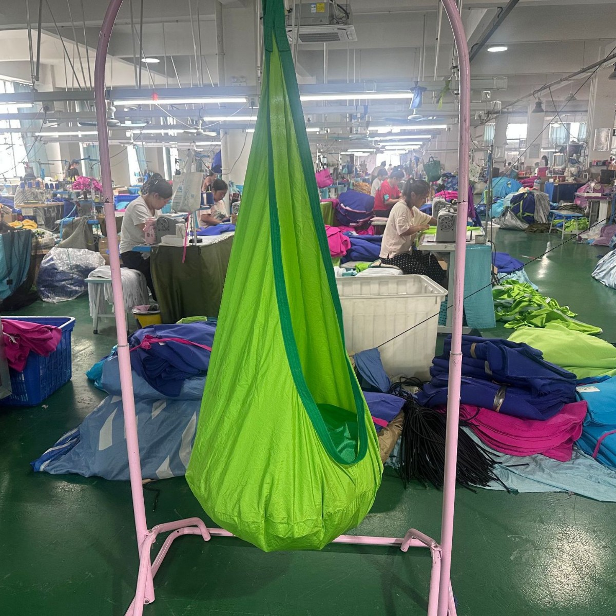 Cross-Border Hammock Indoor and Outdoor Children's Hanging Chair Kid Pod Swing Nylon Patio with Inflatable Cushion Hanging Chair Swing