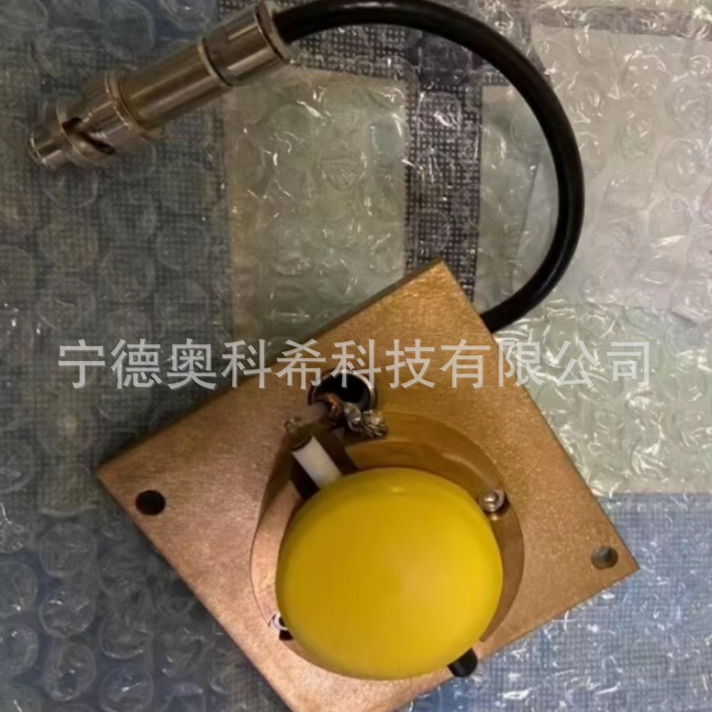 Усилитель Thermo Fisher 425454008, детектор Fh62C14, УФ-лампа 8666, обсуждаемо