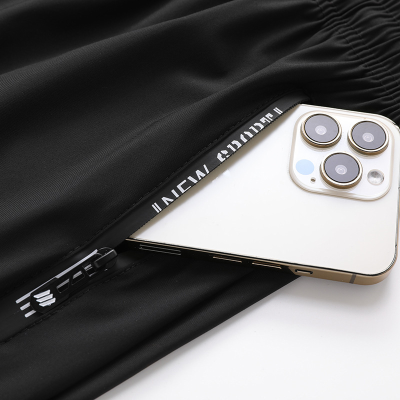 Summer Ultra-thin Ice Silk Shorts Men's Loose Plus Size Pocket Zipper Sports Casual Pants Quick-drying Beach Pants