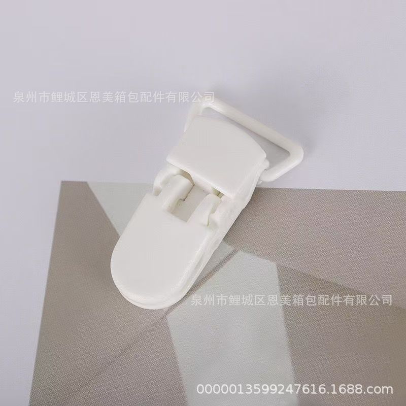 Crocodile clip baby pacifier clip nursing towel cover handkerchief clip suspenders shoulder strap elastic anti-drop clip