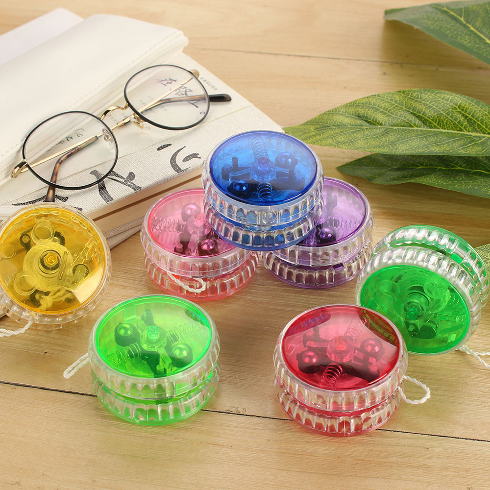 Led flash yo-yo cross-border children's luminous yo-yo plastic with clutch pull yoyo ball wholesale processing