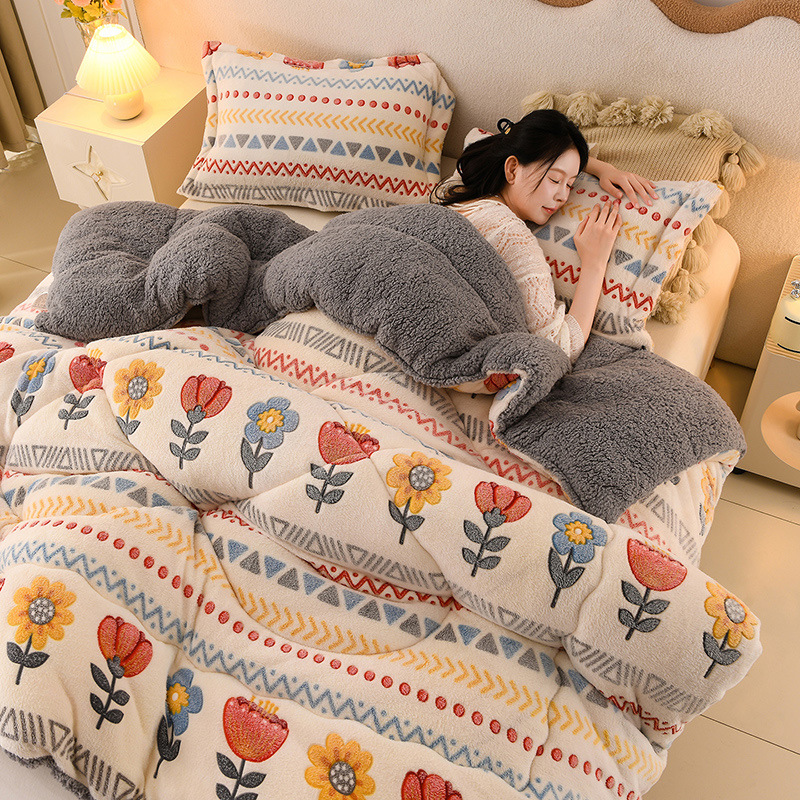 Autumn and winter double-sided lamb velvet quilt snowflake velvet milk velvet winter quilt thickened core student dormitory bedding wholesale