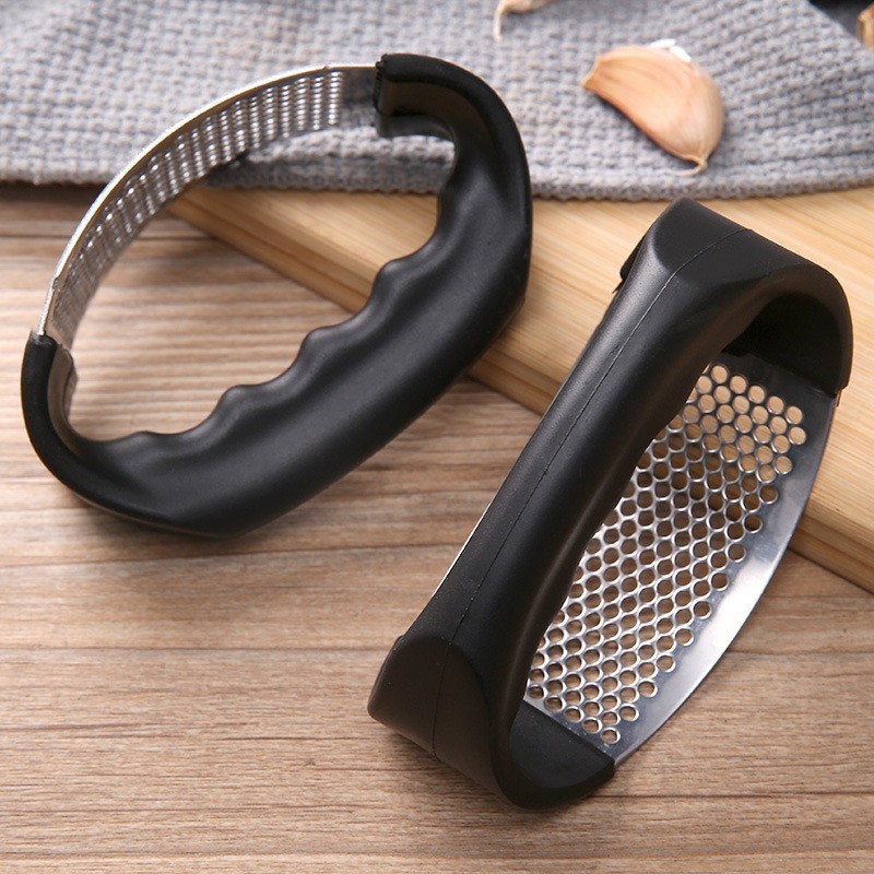 Factory wholesale manual ring stainless steel garlic press garlic pounding artifact garlic pounding garlic puree household garlic peeling device