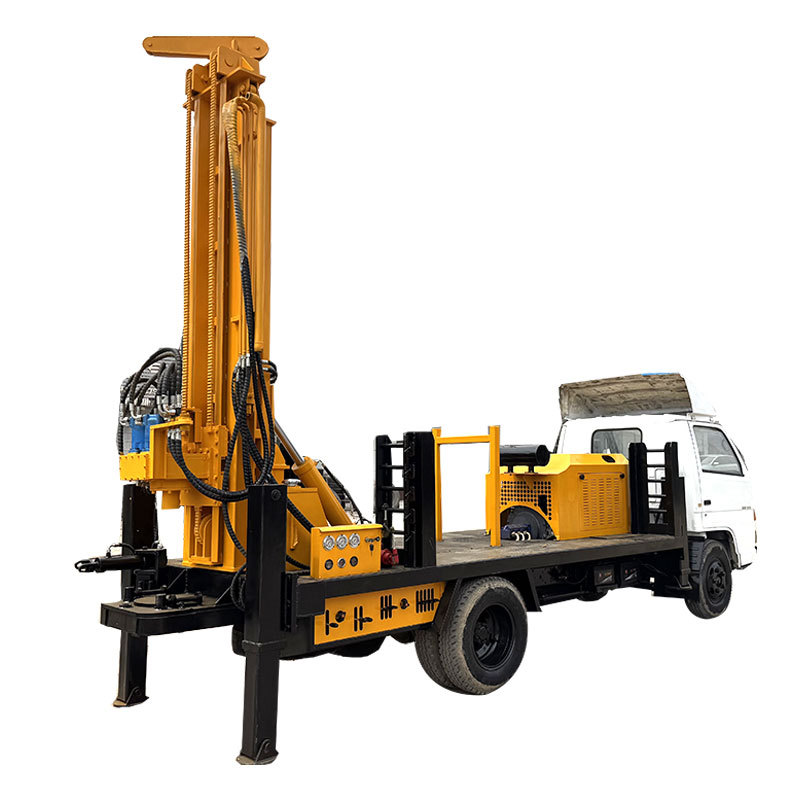 Vehicle-Mounted Pneumatic Water Well Drilling Rig Small Truck 200m Vehicle-Mounted Water Well Drilling Rig 4*2 Automotive Hydraulic Drilling Rig