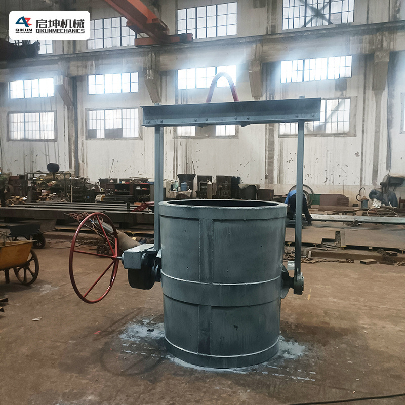 Hand-crank Ball flower molten iron ladle casting equipment for reducer molten iron teapot bag casting molten iron pouring bag