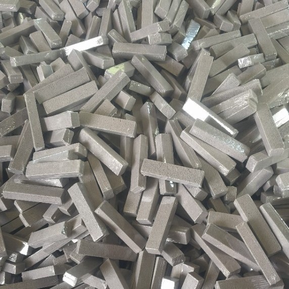 Factory Direct Sales Cleaning Blocks Can Be Cut into Various Sizes. Call for Consultation