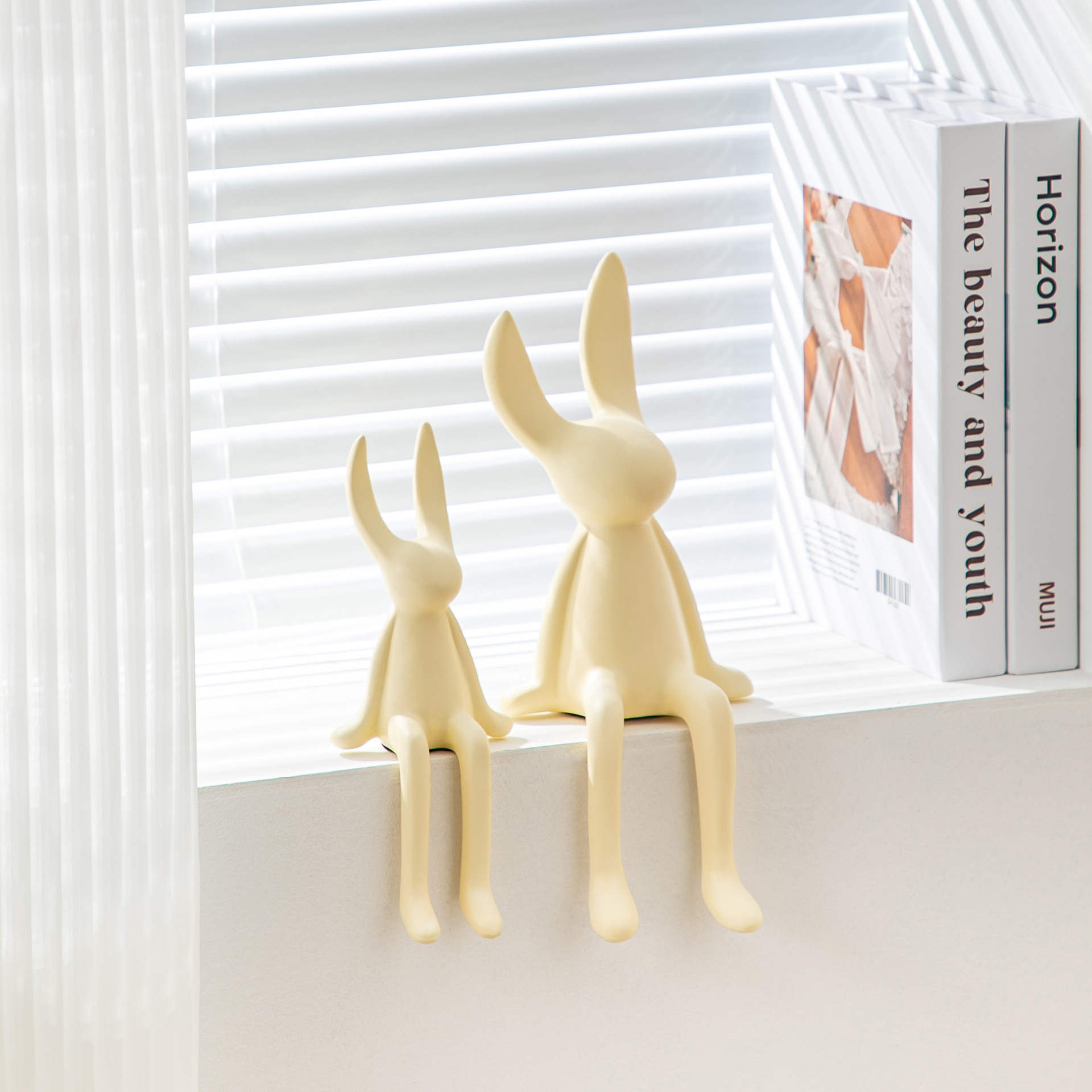 Macaron Creative Cartoon Sitting Posture Long Ear Rabbit Ornaments High-end Light Luxury Living Room TV Cabinet Wine Cabinet Entrance Decorations