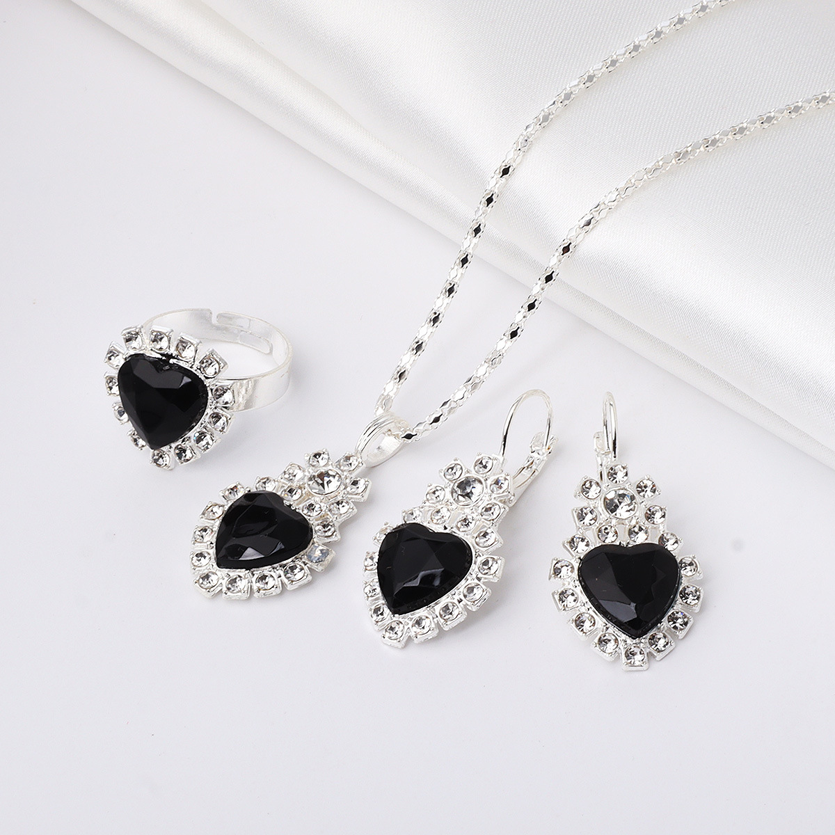 New AliExpress hot sale love silver alloy suit crystal necklace earrings ring wholesale three piece set