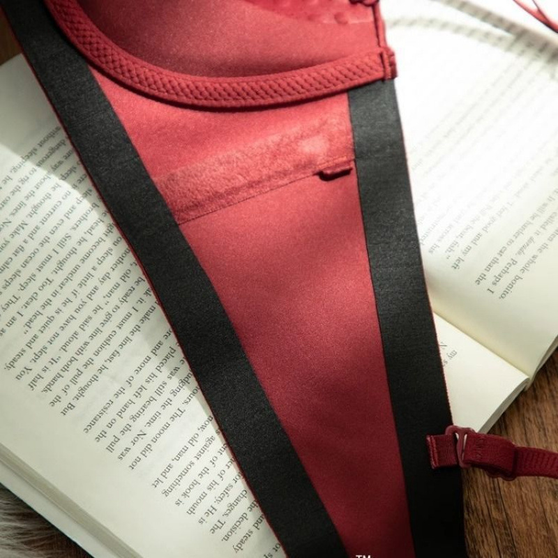 French Red Retro Underwear Women's Autumn and Winter Wedding Bride's Y-Shaped Strap Small Chest Push-up Large Bra