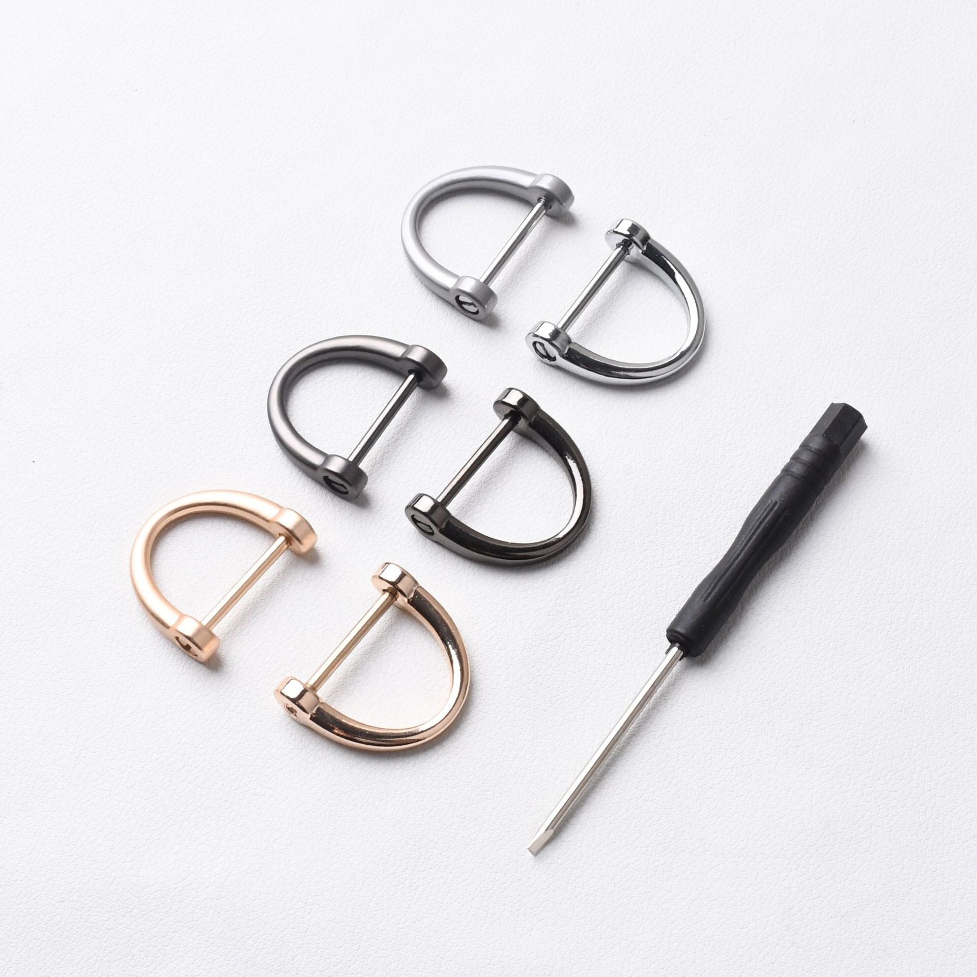 Detachable Horseshoe Buckle Car Keychain Metal D Buckle Thickeneded Semicircular Ring D-Shaped Buckle Hardware Luggage Hardware Accessories