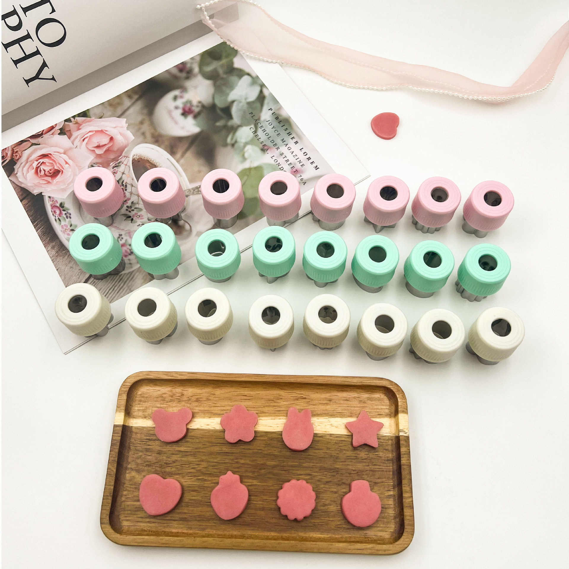 Fruit Printing Mold Butterfly Noodle Mold Baby Food Small Wonton Butterfly Noodle Cutting Tool Biscuit Pressing Mold