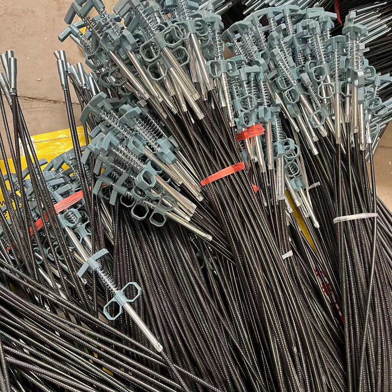 Four-claw dredger pipe sewer dredger one-grip Universal Toilet floor drain kitchen