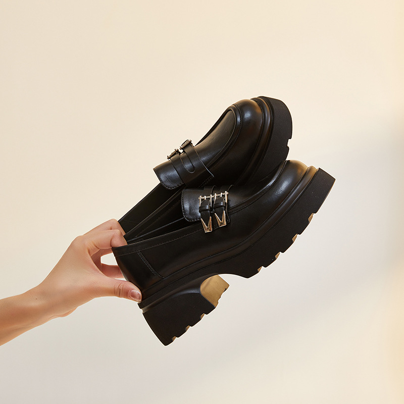 Thick-Soled Genuine Leather Small Leather Shoes for Women British Style 2024 Autumn New Round-Toe Flats with Metal Buckle Straps Soft-Soled Loafers