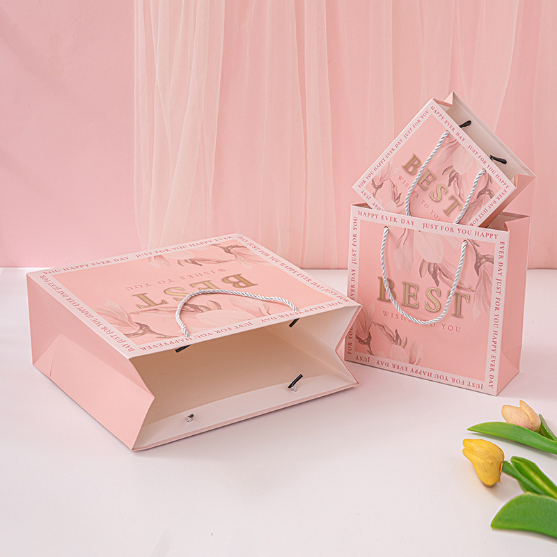 New Ins Premium Gift Bag Exquisite Handbag Candy Garment Packaging Bag Hand Gift Bag Foreign Trade Paper Bag