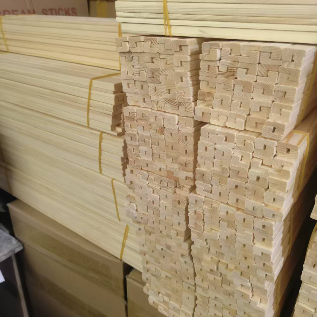 Large Pressure Clause Solid Wood Hanging Scroll Wooden Strip Painting Pole Wooden Poster Stand Hanging Painting Scroll Painting Clip Oil Canvas Picture Frame