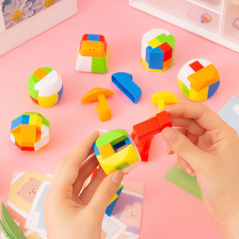 Luban lock wholesale children's Kong Ming lock full set of educational mental intelligence development toys for IQ concentration training
