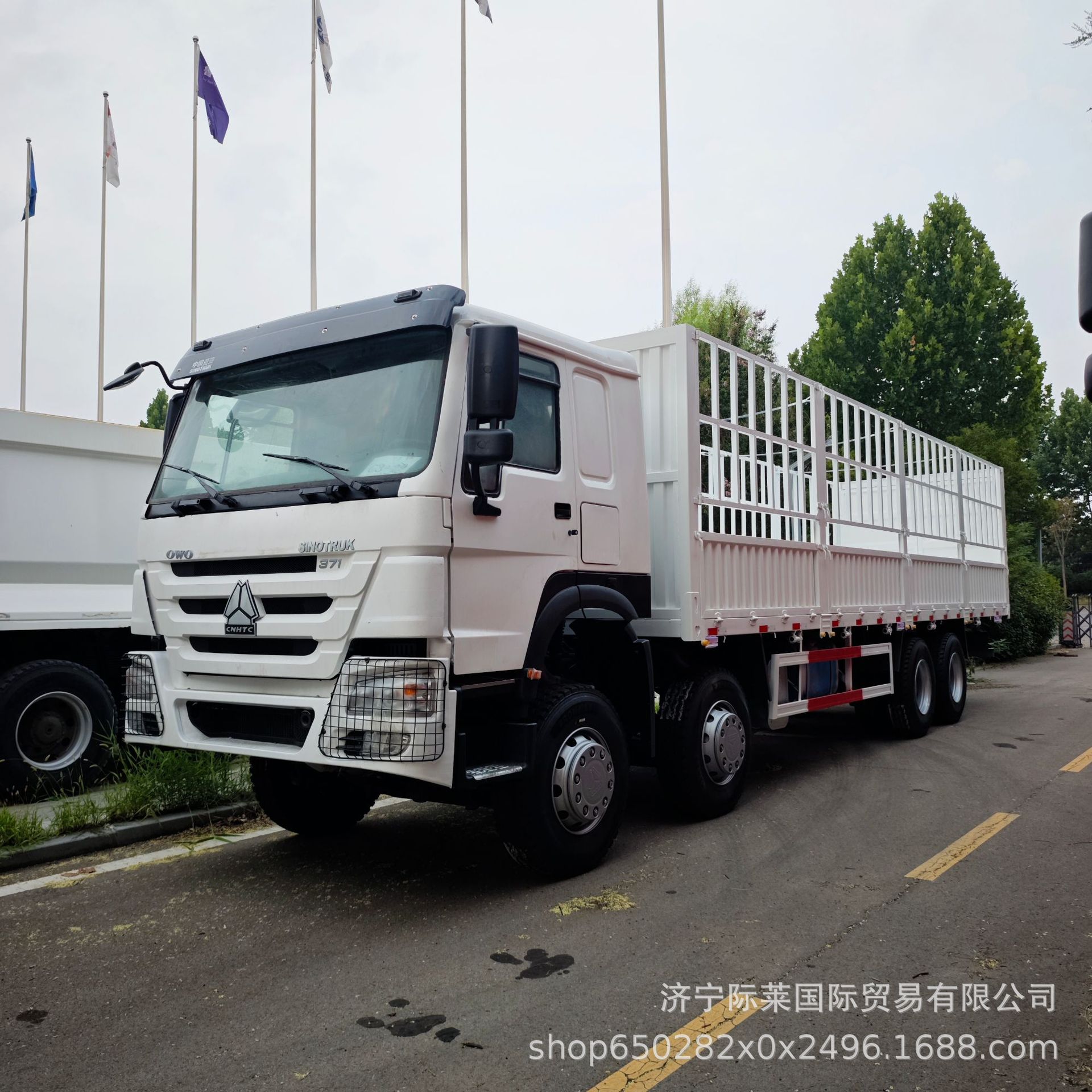 Export China Sinotruk Howo Howo Truck 8×4 Truck Large Pump 371-430 Horsepower Truck