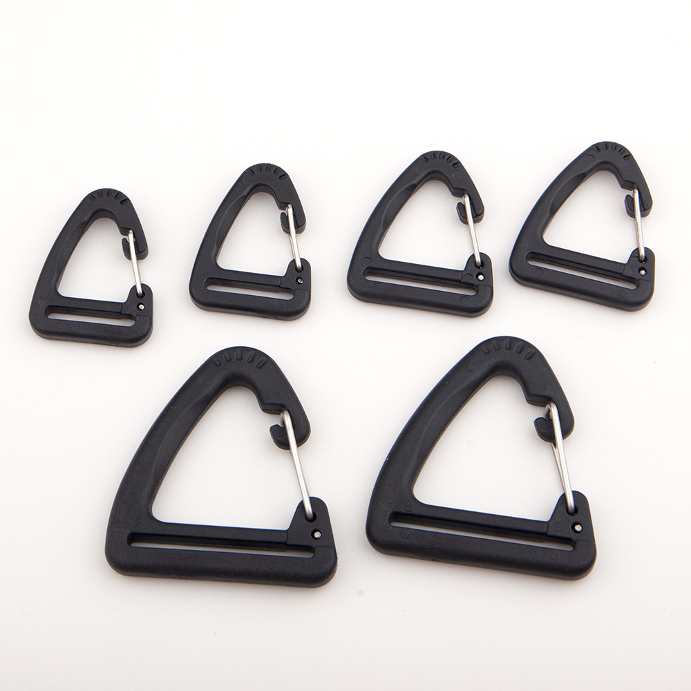 Ready Supply of High-Quality Luggage Accessories Plastic Hook Buckle Triangle Buckle Hook 25mm Dog Buckle 8-Character Hook Leather Bag