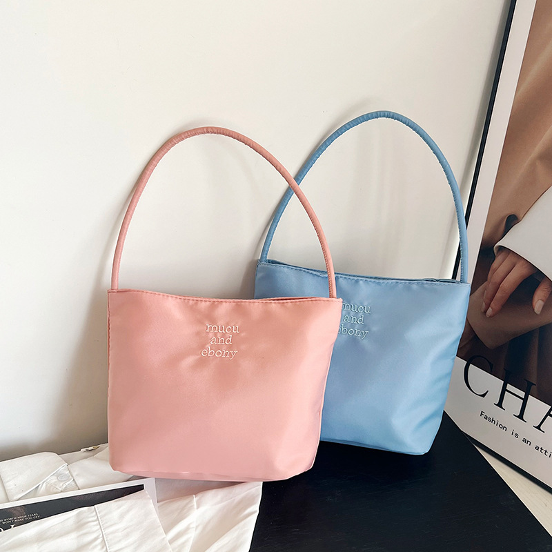 Korean New Women's Bag Large Capacity Handbag Fashion Casual Lightweight Women's Bag Shoulder Bag Loose Bucket Bag