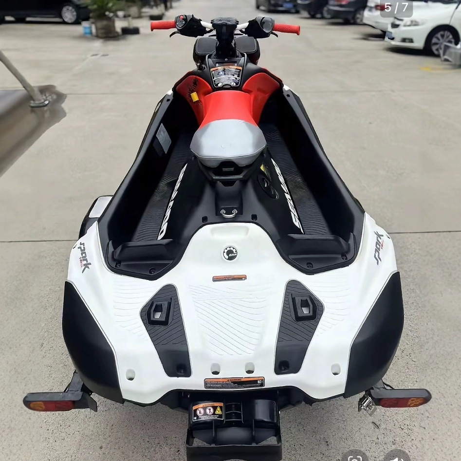 Arctic Sky Bombardier Brp 2024 Spark 90 Bright White Mint Green Marine High-Speed Motorboat