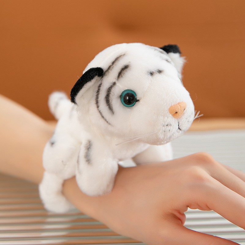 Stand shoulder doll tiger doll plush toy cartoon hanging shoulder magnetic red panda giraffe doll gift wholesale