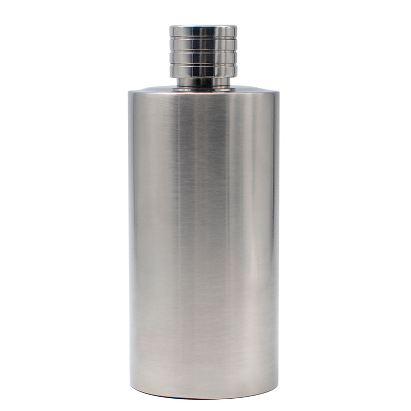 New wholesale 304 stainless steel hip flask outdoor portable cylindrical liquor bottle 1kg 2kg 3kg 5 pack carry-on wine utensils