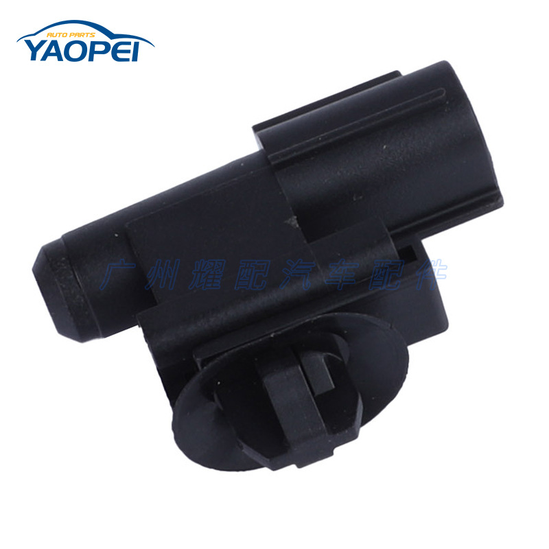 88790-28100 is suitable for Lexus car outdoor temperature sensor air conditioning temperature sensor